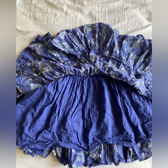 Treasure & Bond Mini Skirt in Blue Tiered Cotton, size Small - Picture 4 of 7